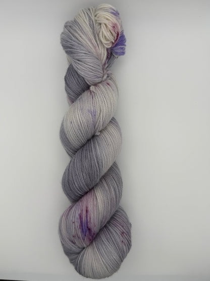 Hand dyed yarn uk, yarn dyed in small batches, geode available in Aran, DK 4 ply, sock, double knit, white, grey, purple tones.